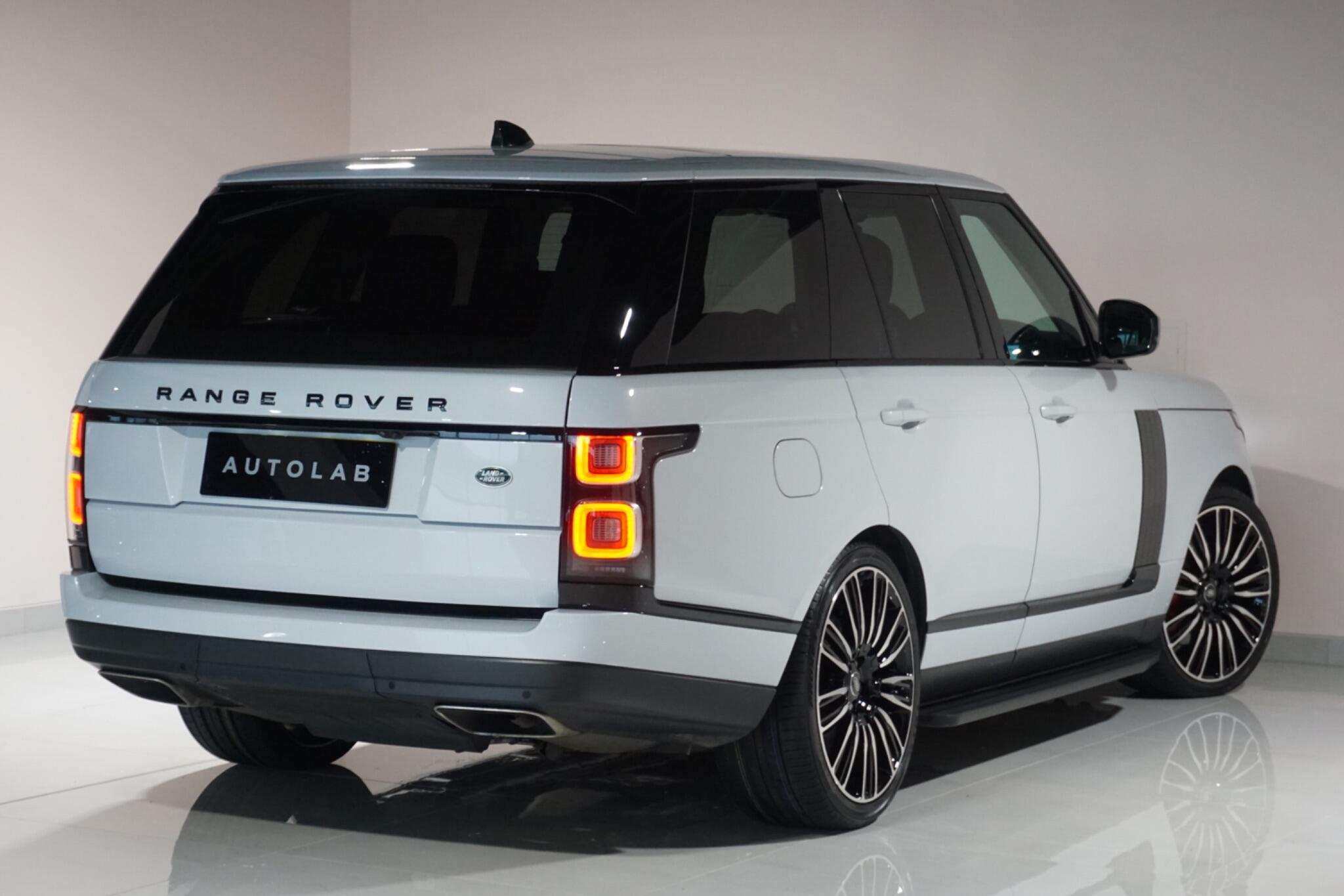 Land Rover Range Rover 2.0 P400e 13.1kWh Vogue SUV 5dr Petrol Plug-in Hybrid Auto 4WD Euro 6 (s/s) (404 ps)